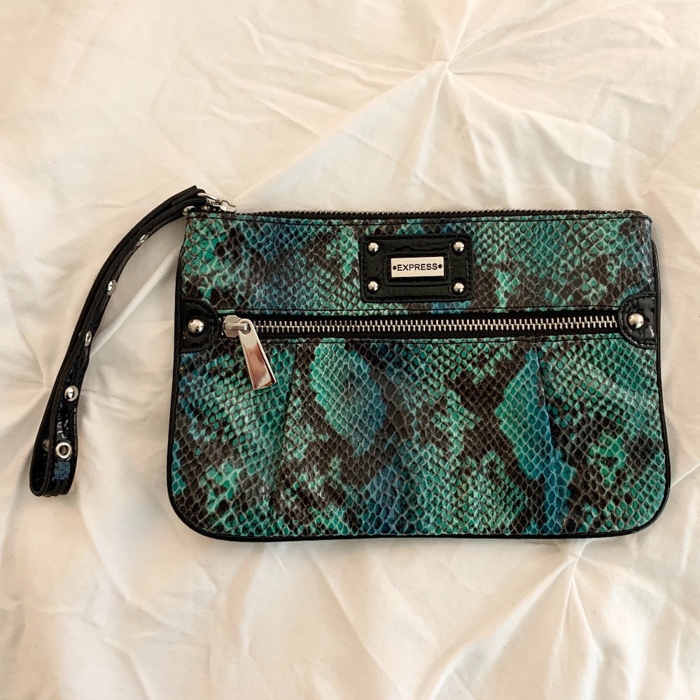 EXPRESS wristlet/clutch purse